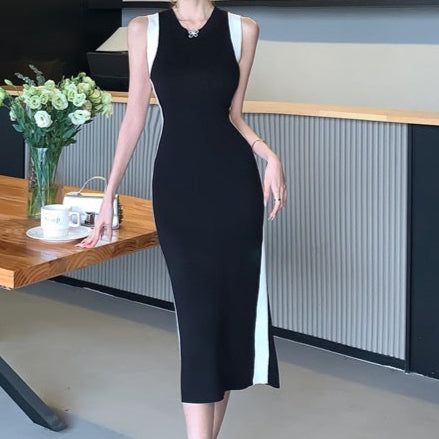 Juniper Elegant Knit Midi Dress