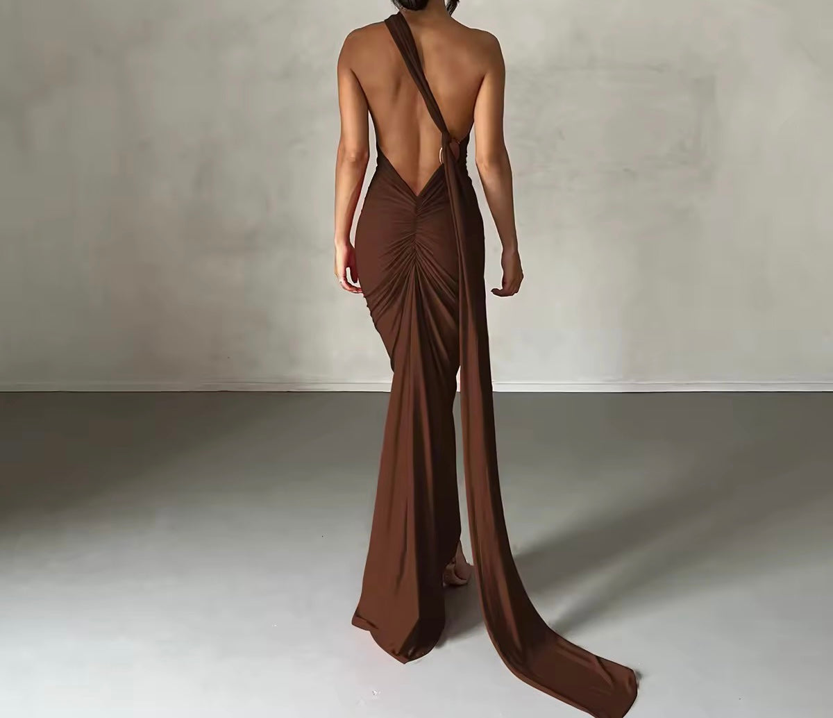 Freya Elegant Maxi Bodycon Backless Dress