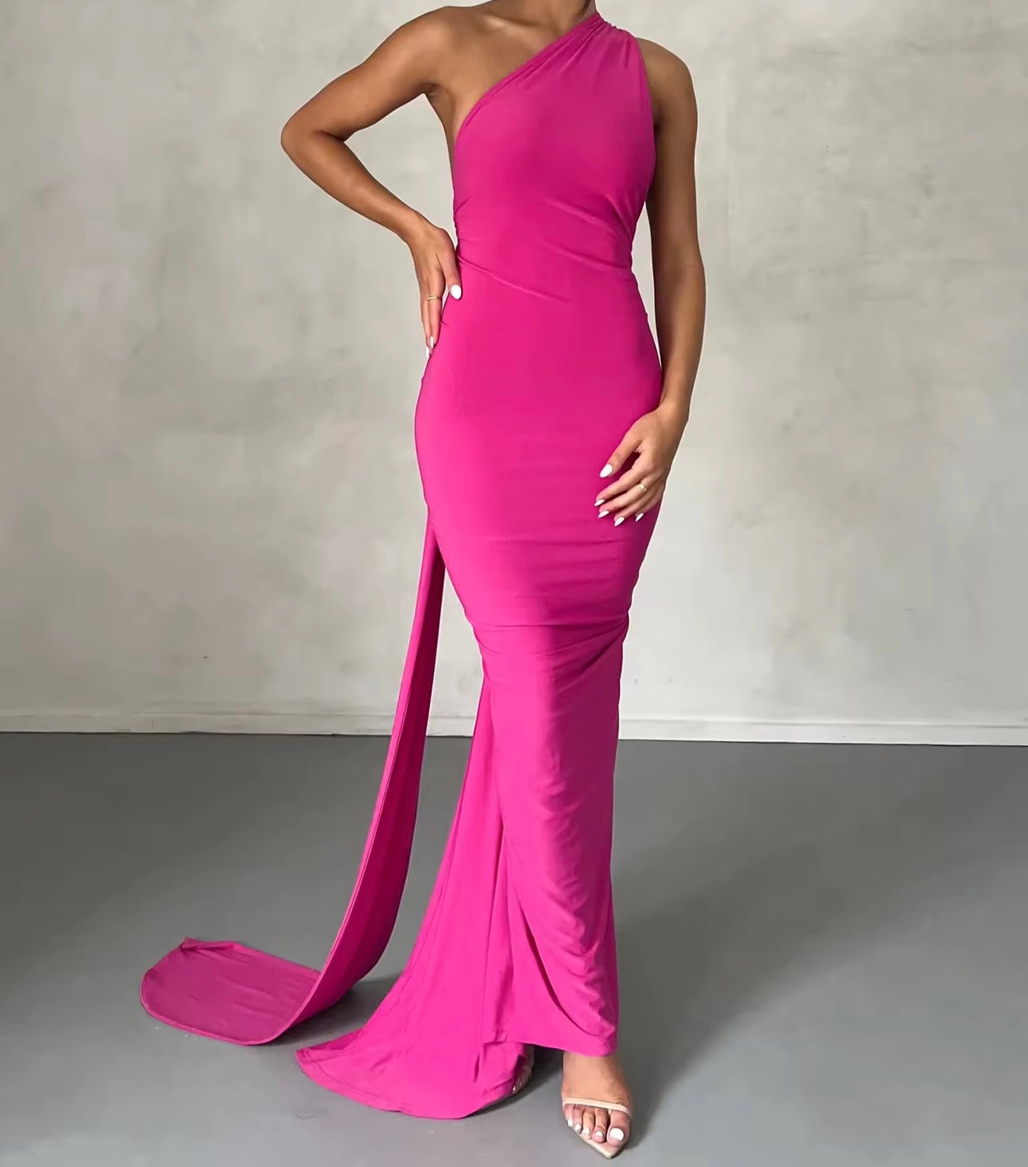 Freya Elegant Maxi Bodycon Backless Dress