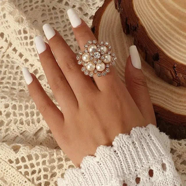 Amelia-Rose Elegant Luxe Pearl Crystal Ring - House Of Reese