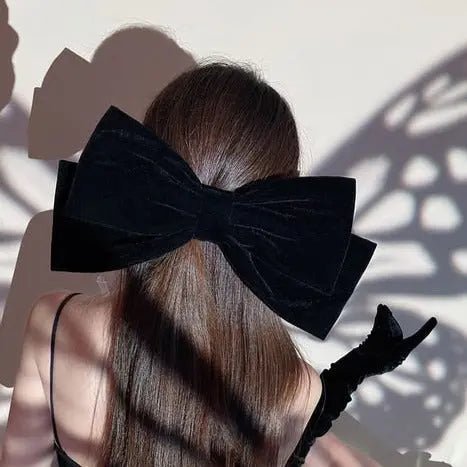 Delaney Elegant Luxe Oversized Velvet Bow Hair Clip - House Of Reese