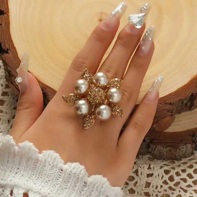 Elegant Luxe Large Pearl Crystal Rings - House Of Reese