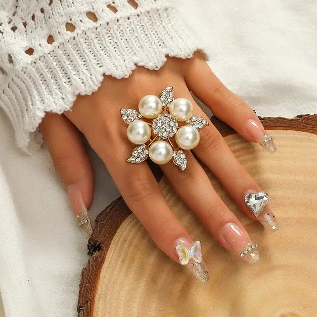 Elegant Luxe Large Pearl Crystal Rings - House Of Reese