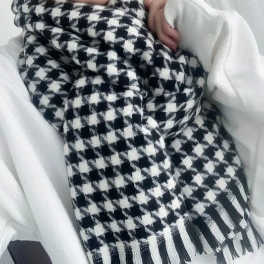 Sidney Houndstooth Wool Scarf - House Of Reese