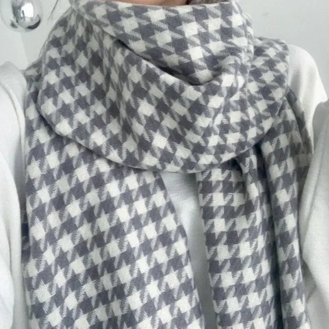 Sidney Houndstooth Wool Scarf - House Of Reese